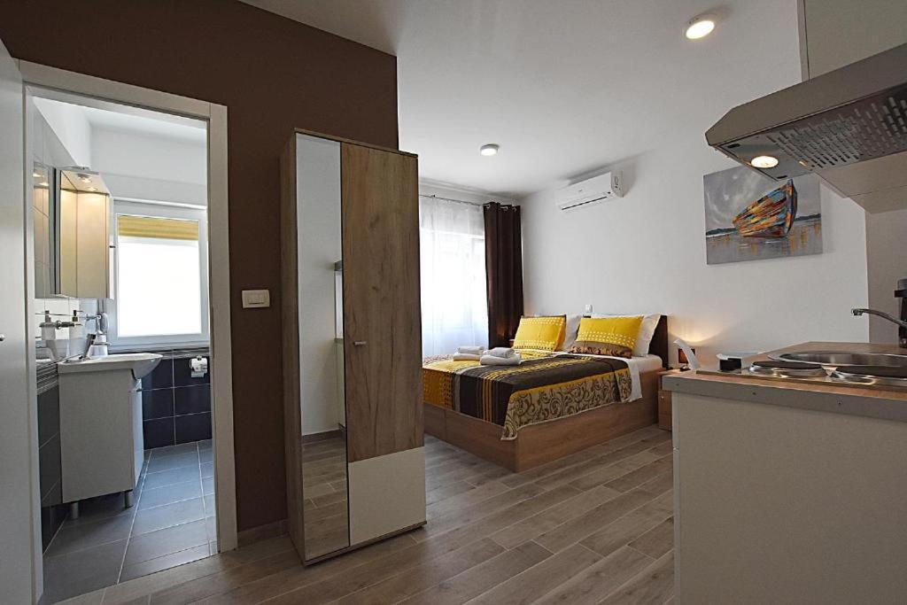 Appartement Roko & Borna Self Check - In à Zadar Extérieur photo